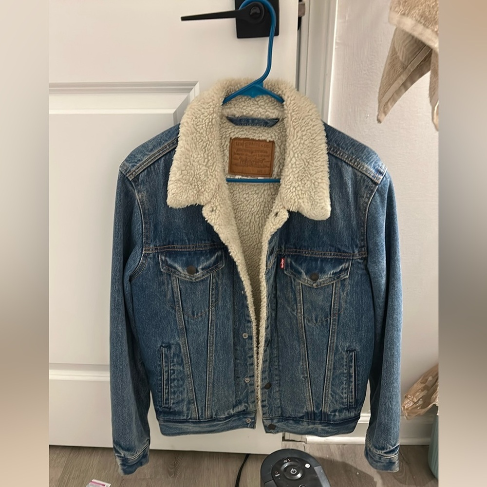 Levi's Lightweight Blue and Cream Shirt Jacket with Sherpa Lining